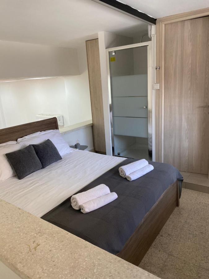 Modern City Center Appartment Saripolou Лимасол Екстериор снимка