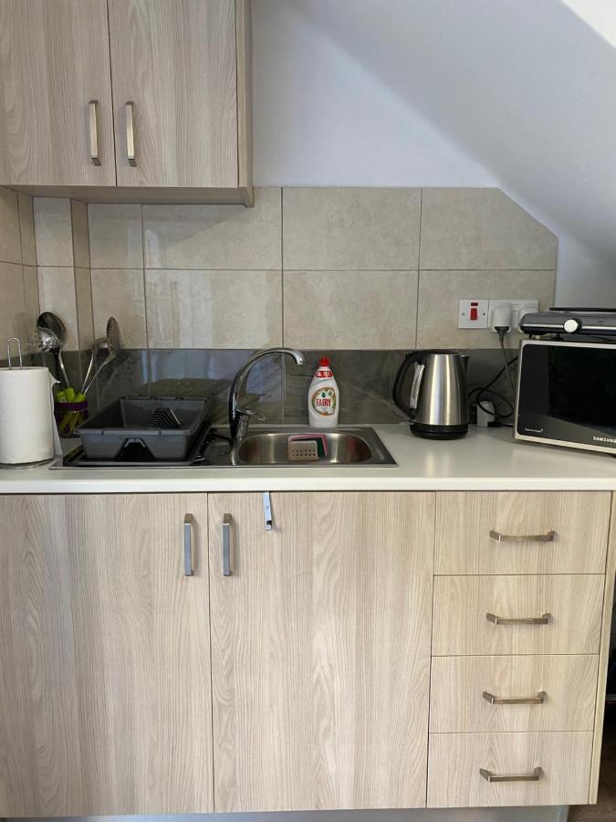 Modern City Center Appartment Saripolou Лимасол Екстериор снимка