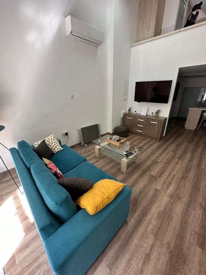 Modern City Center Appartment Saripolou Лимасол Екстериор снимка